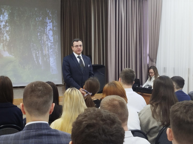 Познавательная встреча с доцентом кафедры гражданского права и процесса Тульского института (филиала) ВГУЮ (РПА Минюст России).
